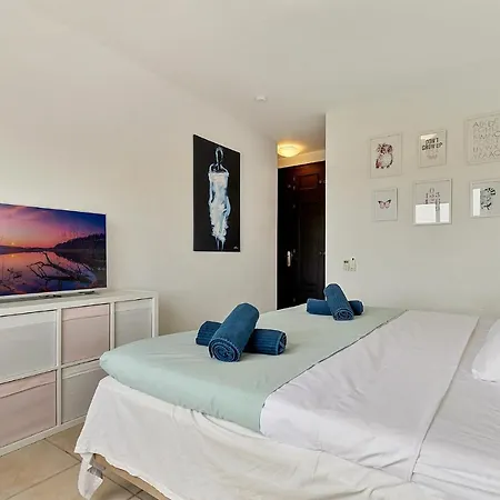 Intermezzo - Jacuzzi, Salt Water Pool&bbq Villa