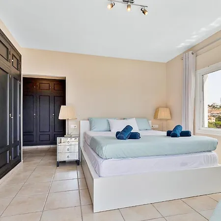 Intermezzo - Jacuzzi, Salt Water Pool&bbq Villa