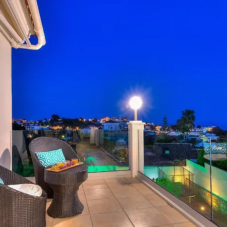 Intermezzo - Jacuzzi, Salt Water Pool&bbq *