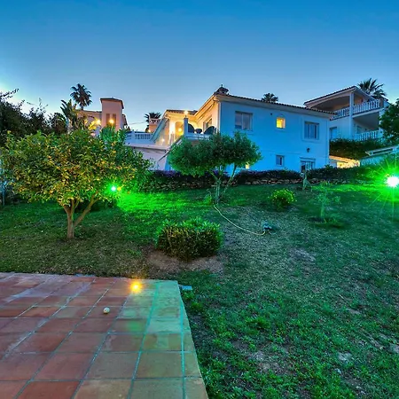 Intermezzo - Jacuzzi, Salt Water Pool&bbq Fuengirola