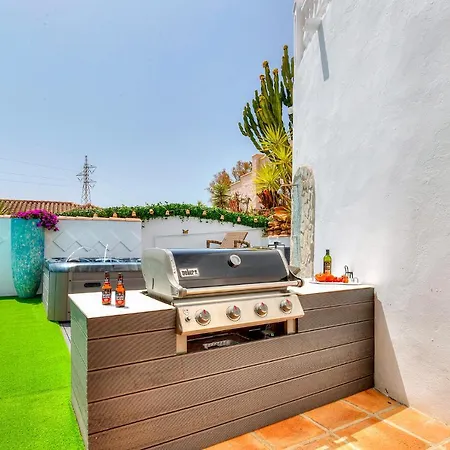 Villa Intermezzo - Jacuzzi, Salt Water Pool&bbq *